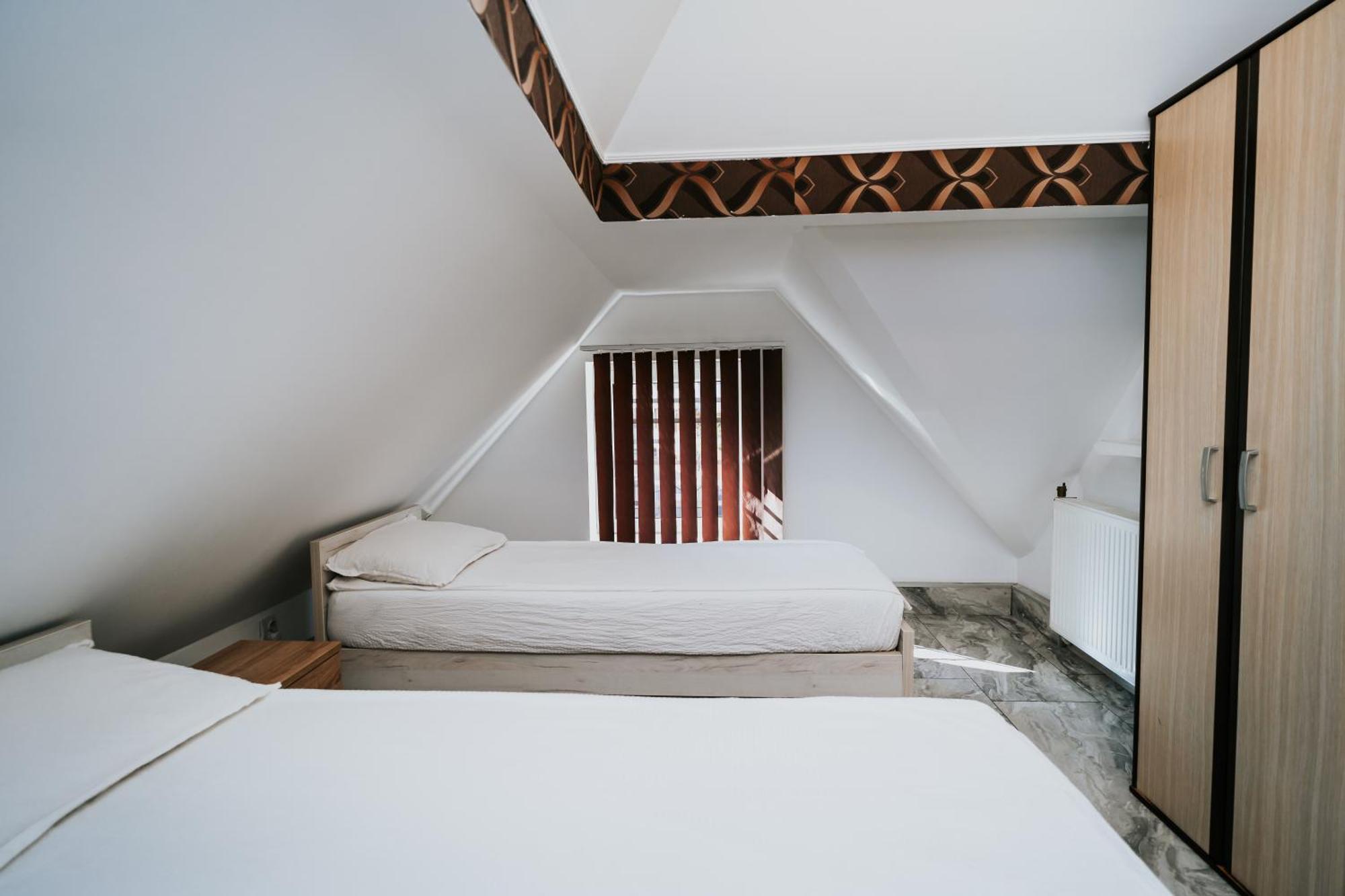 Apartment Attic Sibiu Exterior photo