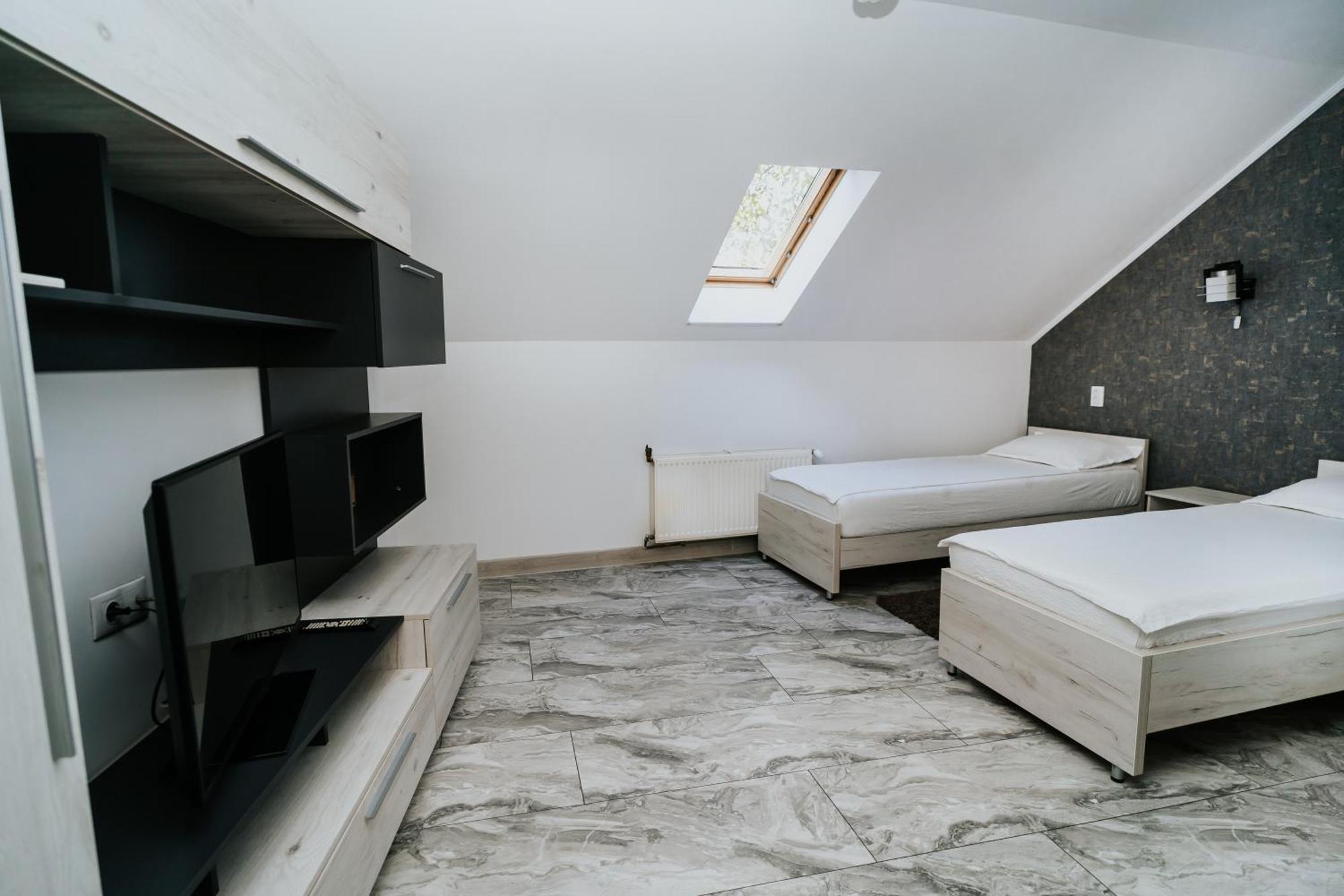 Apartment Attic Sibiu Exterior photo